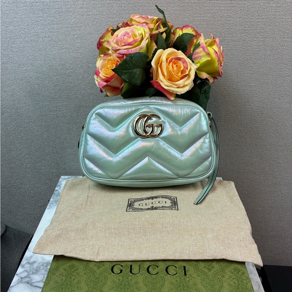 NWOT Brand New Authentic Gucci Small Iridescent Marmont Leather Shoulder Bag